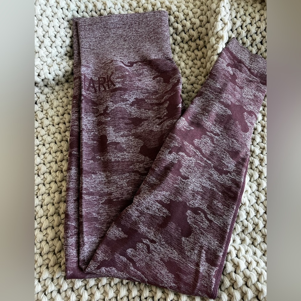 Gymshark adapt camo leggings